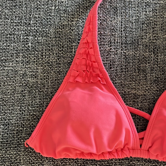 Old Navy Bikini Top- M - Picture 2 of 4